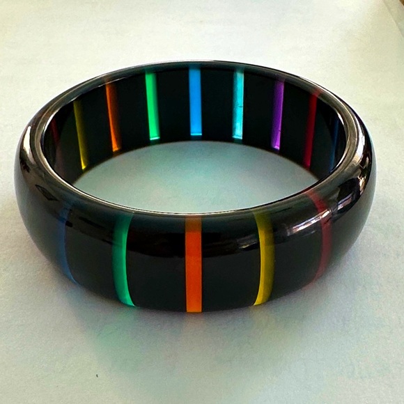 Acrylic Lucite Pop Art Bangle Bracelet Multicolored Rainbow Stripes UNIQUE - Picture 1 of 8
